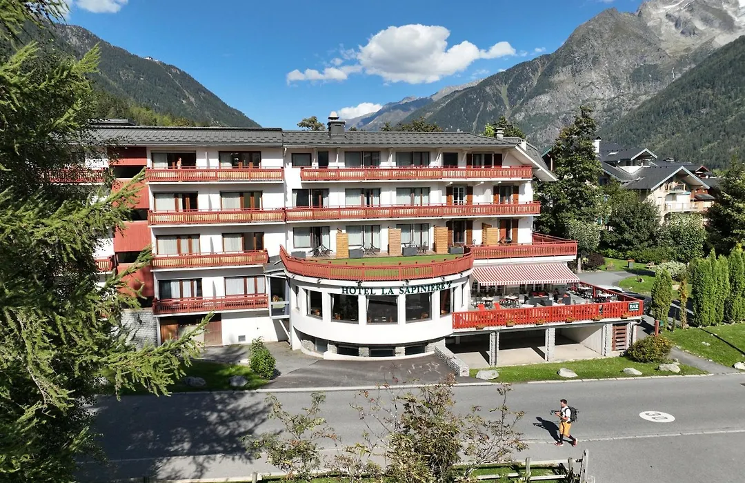 Chalet Hotel La Sapiniere-1